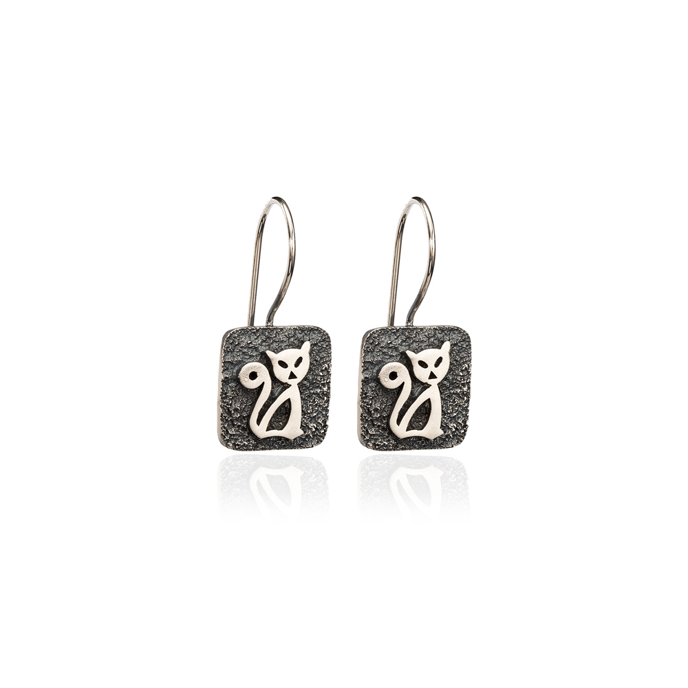 Square Shape Cat Design Vintage Hook Earrings Handcrafted Wholesale 925 Sterling Silver Jewelry