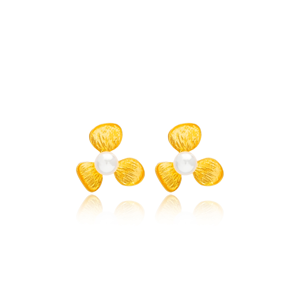 Daisy Mother of Pearl Stone 22K Gold Plated Stud Earrings Handcrafted Wholesale 925 Sterling Silver Turkey Jewelry