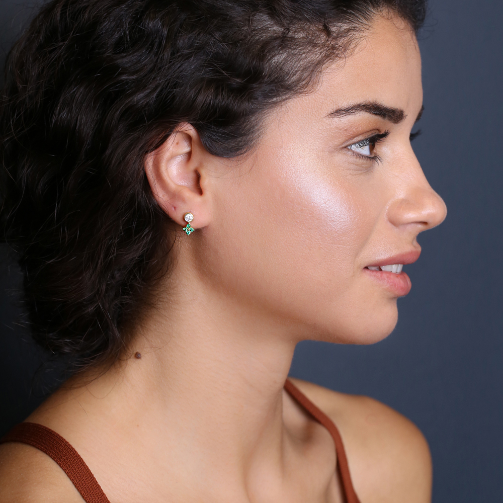 Minimalist Emerald Zircon Flower Shape Stud Earrings Wholesale 925 Sterling Silver Jewelry