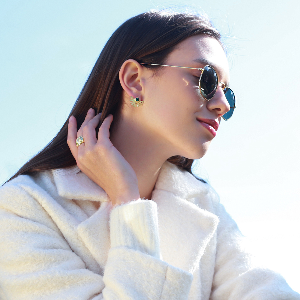 Textured Fan Design Stud Earrings Round Shape Emerald Stone Turkish Handmade 925 Sterling Silver Jewelry